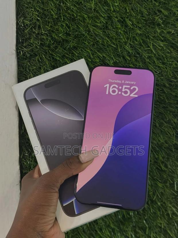 Apple iPhone 16 Pro Max 256 GB Black - thumbnail 3