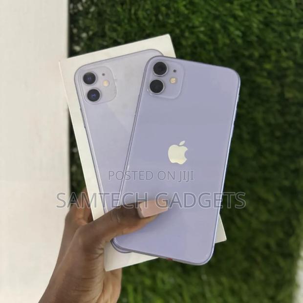 Apple iPhone 11 256 GB Purple - main view