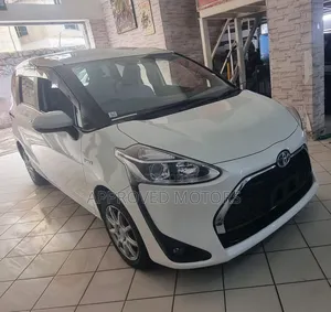 Toyota Sienta 2019 White