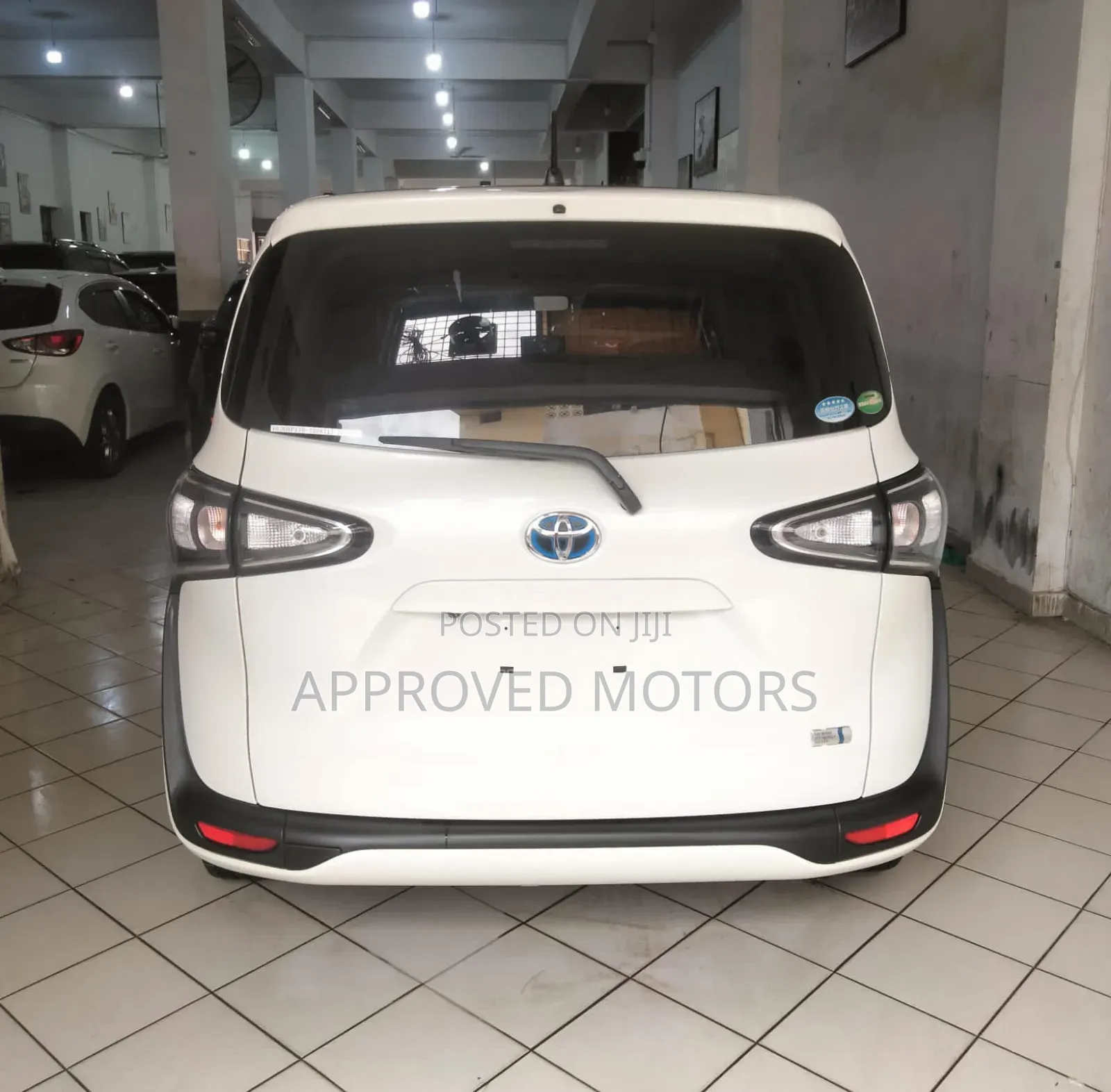 Toyota Sienta 2019 White