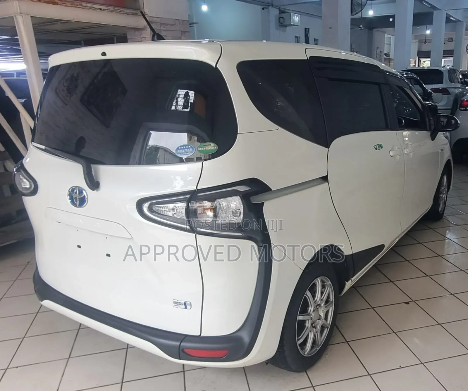 Toyota Sienta 2019 White