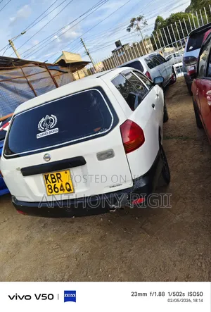 Nissan Advan 2005 White