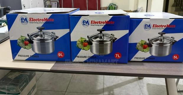 Electromate Manual Pressure Cooker - main view