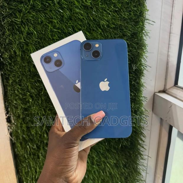 New Apple iPhone 13 128 GB Blue - thumbnail 3