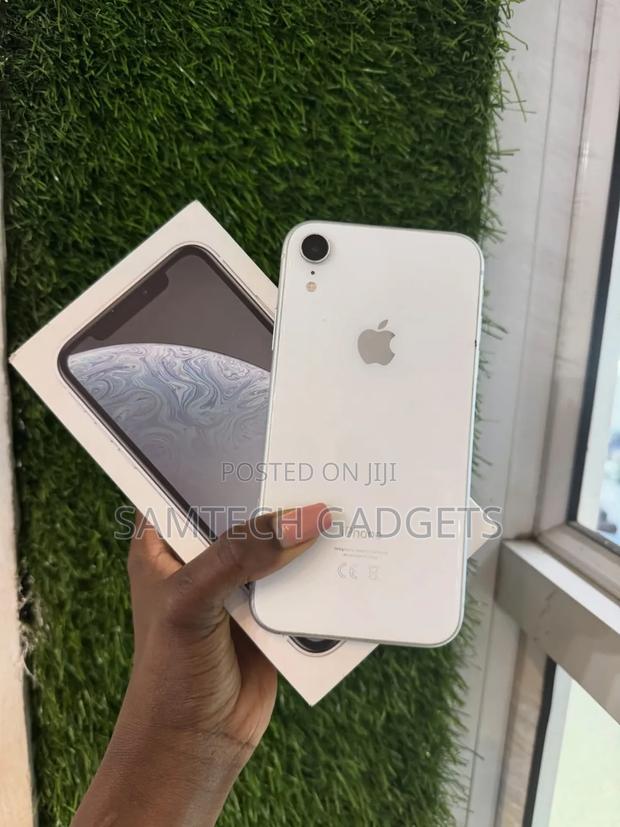Apple iPhone XR 64 GB White - thumbnail 3