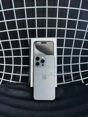 Apple iPhone 15 Pro Max 256 GB Silver