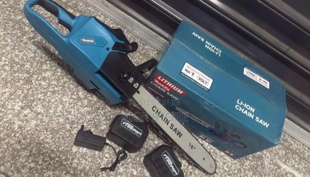 Makita Brushless Chain Saw 16"Inches - main view