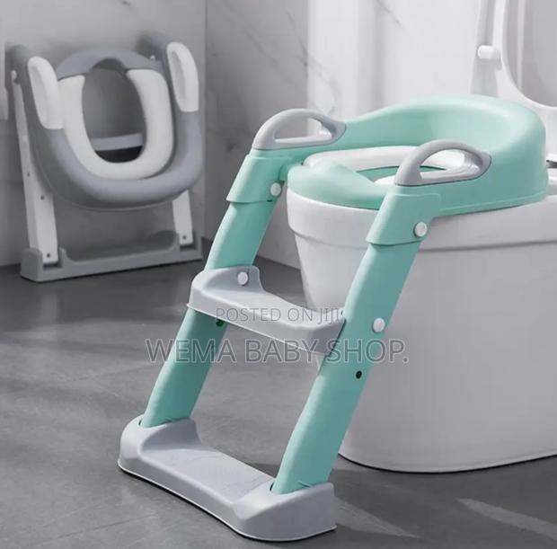 Toddler Potty Training Seat With a Step Stool Ladder. - thumbnail 4