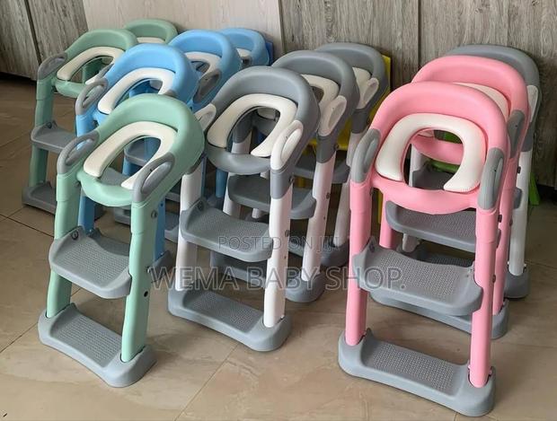 Toddler Potty Training Seat With a Step Stool Ladder. - thumbnail 6