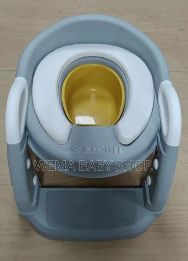 Toddler Potty Training Seat With a Step Stool Ladder. - thumbnail 9