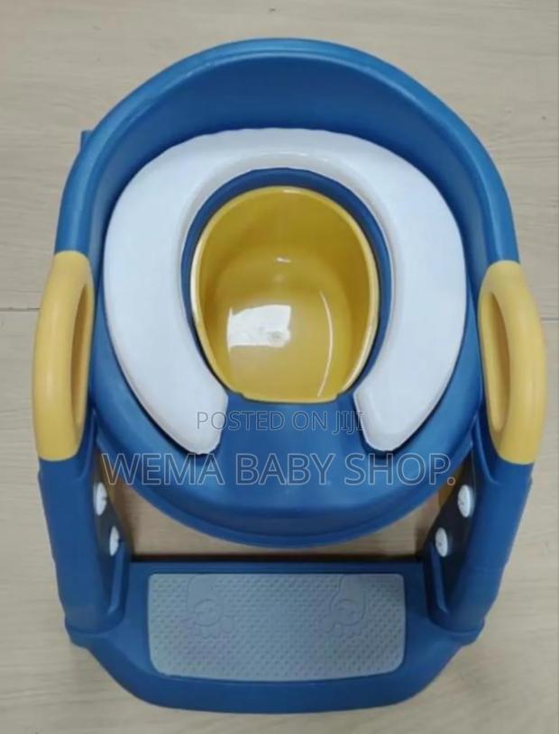 Toddler Potty Training Seat With a Step Stool Ladder. - thumbnail 10