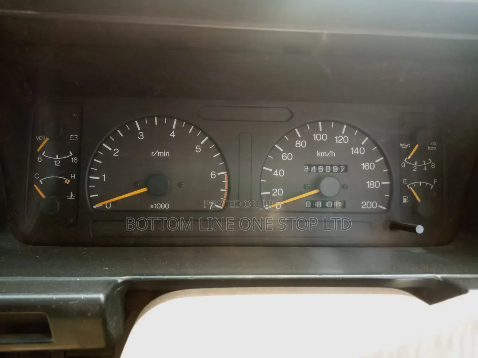Isuzu Trooper 1998 White