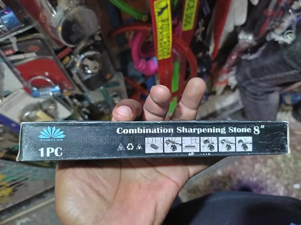 Fortune 8" Combination Sharpening Stone - thumbnail 5