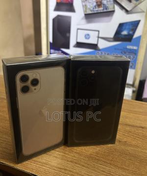 New Apple iPhone 11 Pro 256 GB Gold - main view