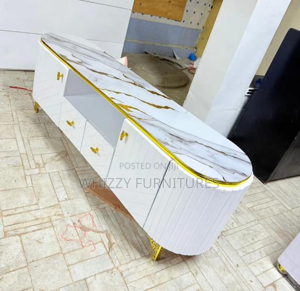 Moden Tv Stand
