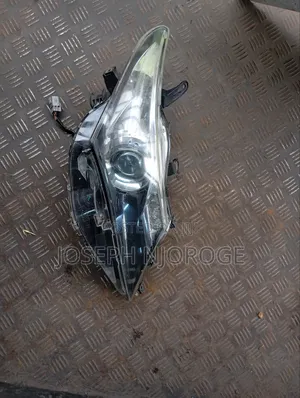 Auris 2013 Headlight Non Zenon on Sale
