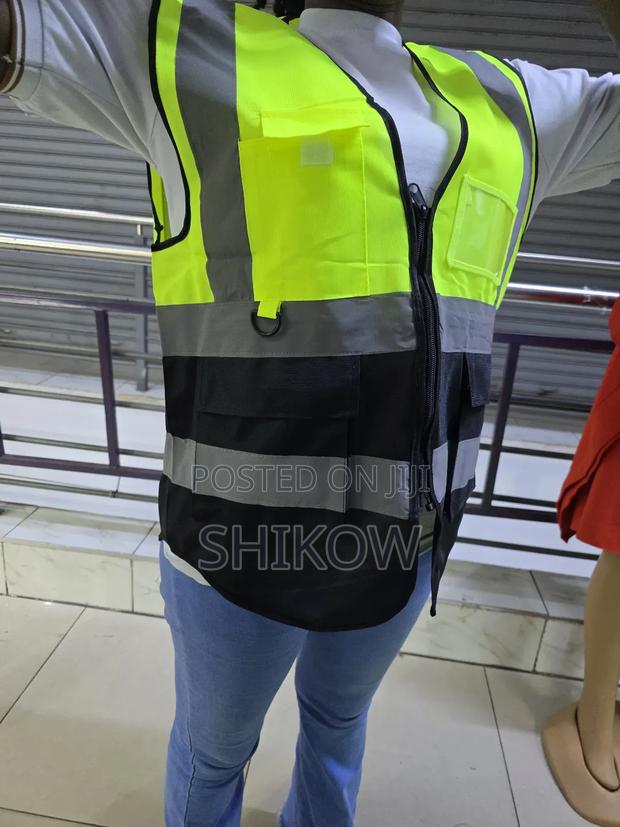 Reflector With Zip - main view