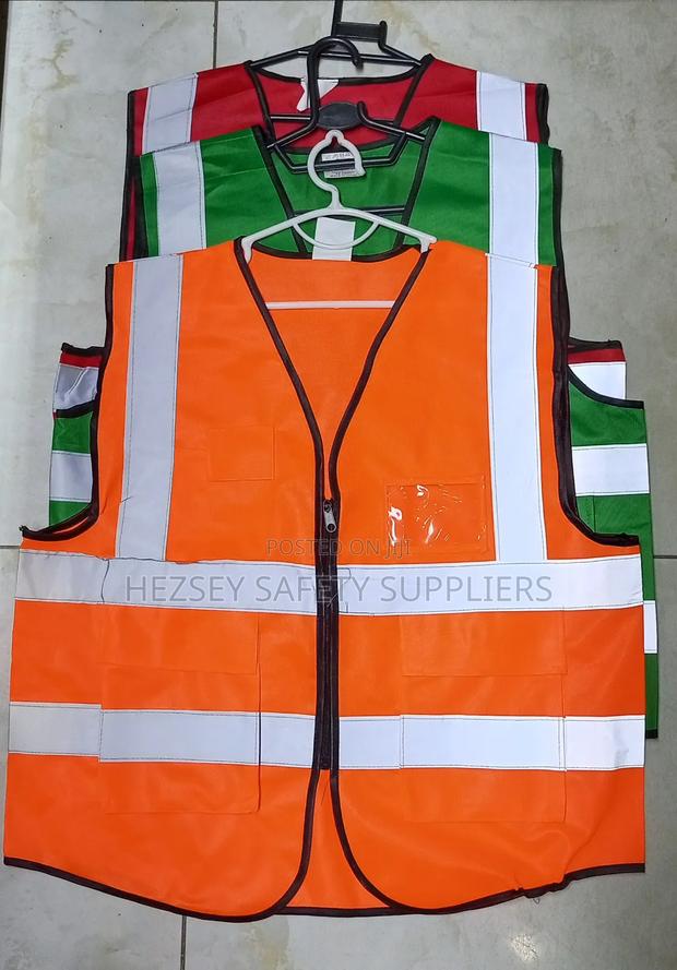 High Quality Executive Reflective Vest - thumbnail 3