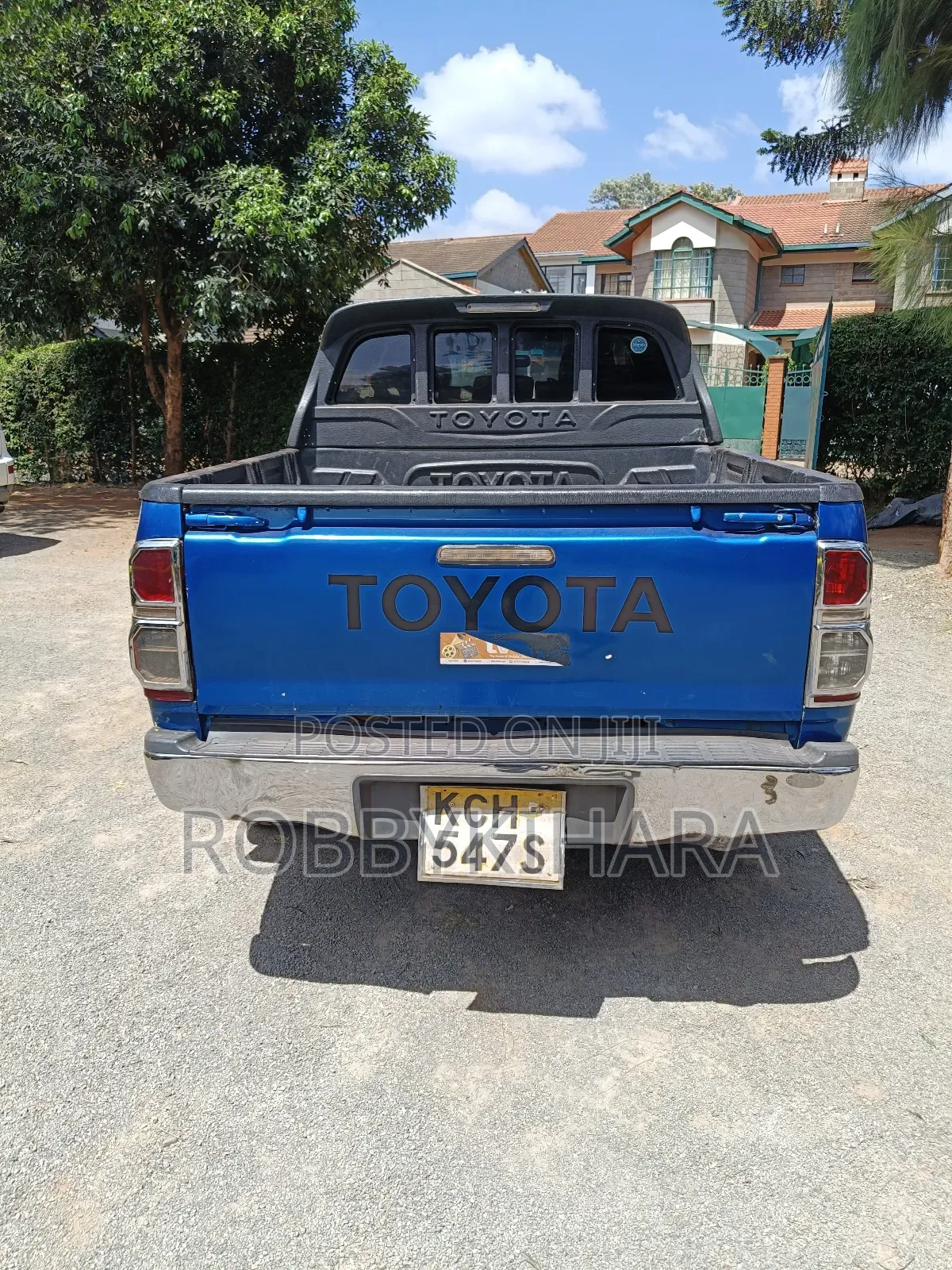 Toyota Hilux 2010 Blue
