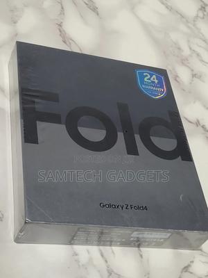New Samsung Galaxy Z Fold4 512 GB Black - thumbnail 2