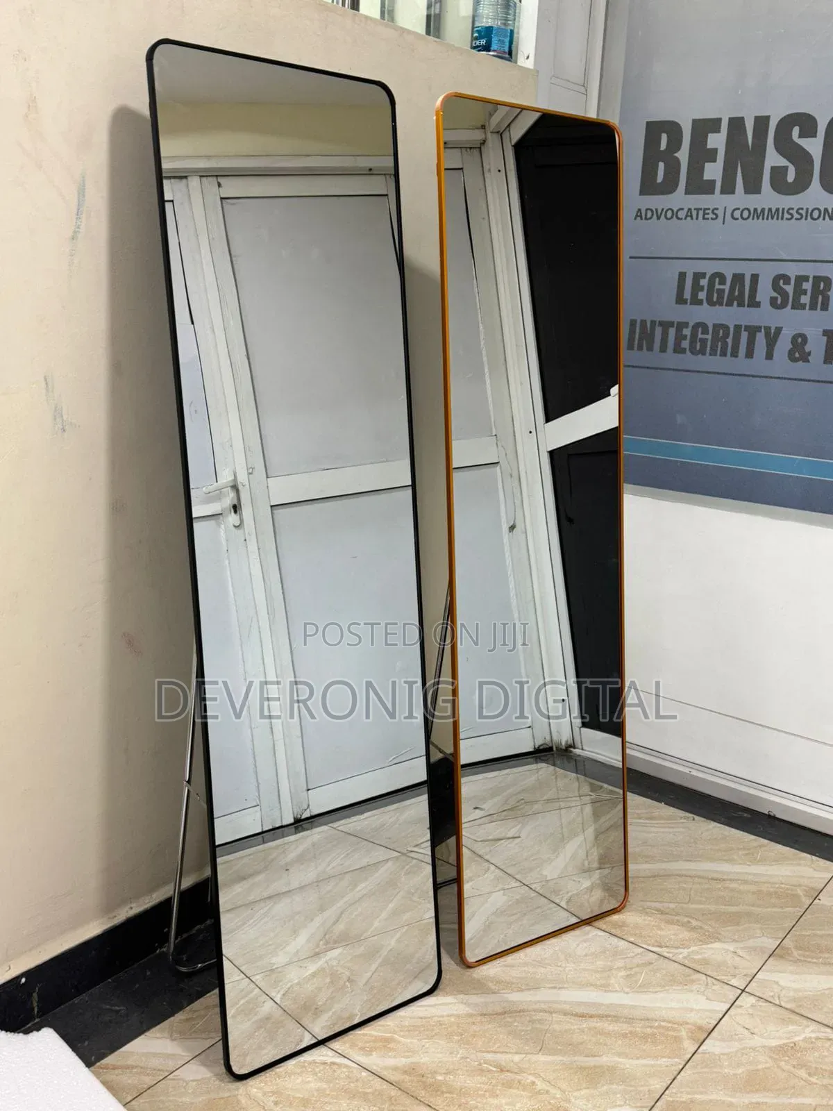 890-1
151*41*7cmm
Mini Linglong Full Length Dressing Mirror