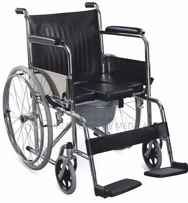 Extra Wide Standard With Commode - main view