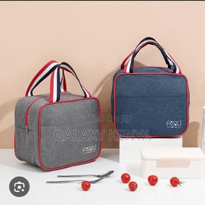6l Insulated Square Lunch Bag With Carry Handles - thumbnail 2