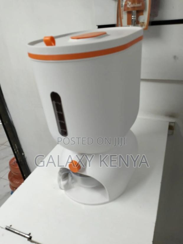 11kg Automatic Rice Dispenser With Rinsing Cup. - thumbnail 3