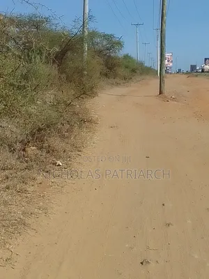 10 Acres Machakos Junction Touching Mombasa Road Selling at 25m