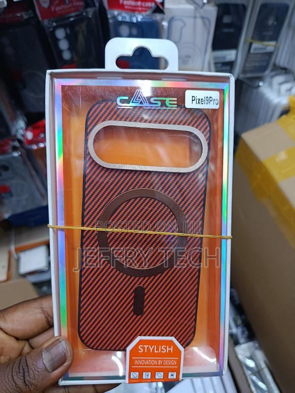 Google Pixel 9 Pro Carbon Fiber Texture Is Magsafe Wireless Charging. - main view