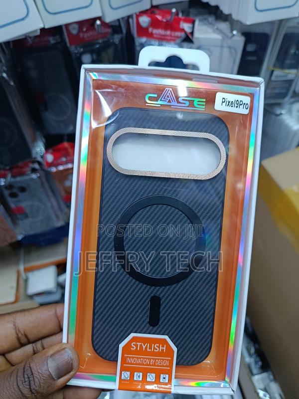 Carbon Fiber Texture Magnetic Phone Case for the Google Pixel 9 Pro.