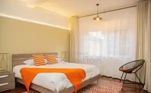 Commercial Ground Floor Apartment for Rent