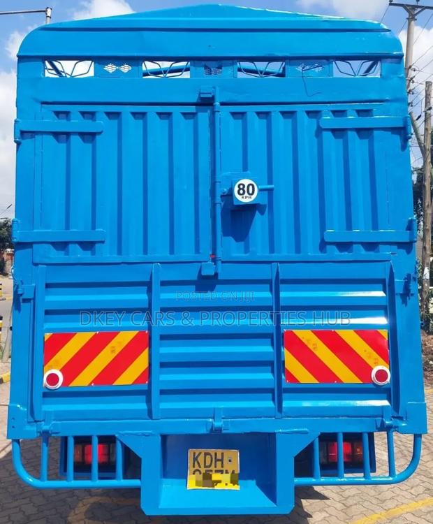 Isuzu Frr90 - thumbnail 5