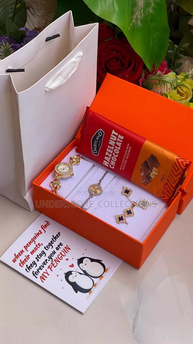 Necklace/Earrings Set Gift Box - thumbnail 3