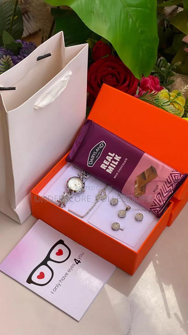 Necklace/Earrings Set Gift Box - thumbnail 4