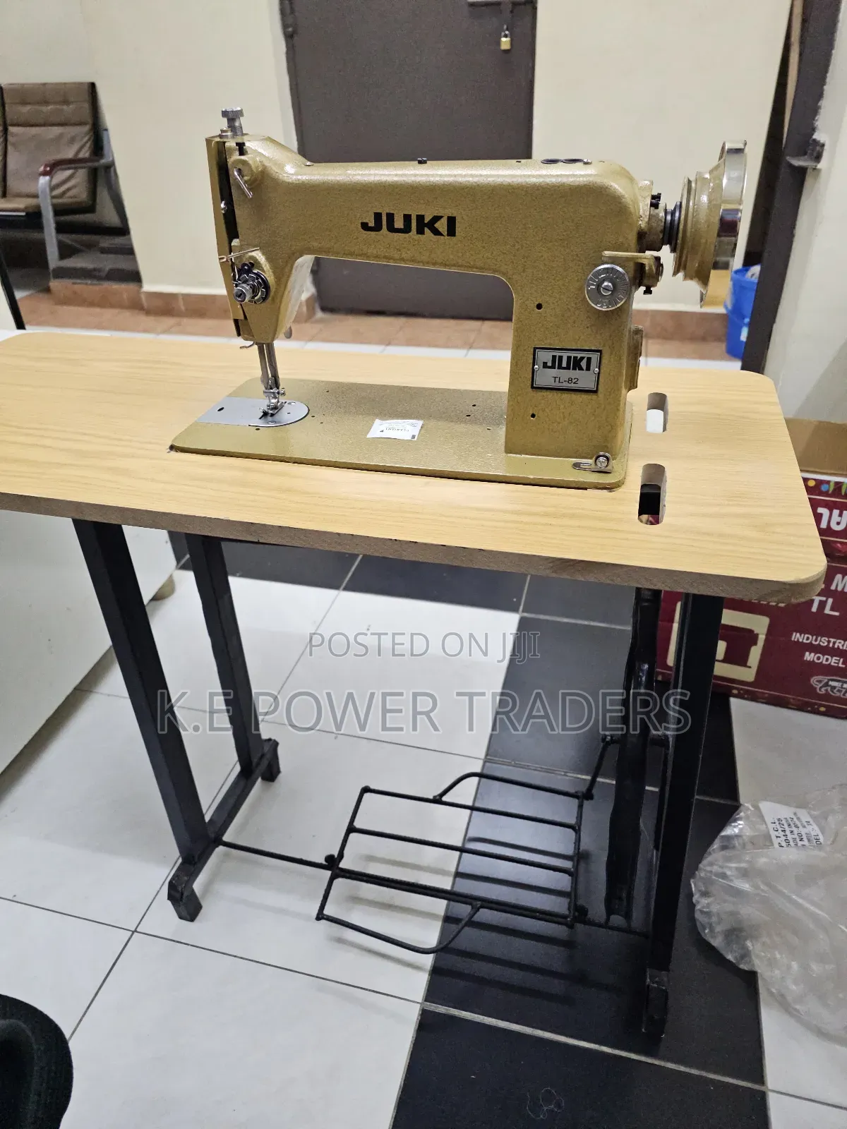 Juki Tl-82 Sewing Machine