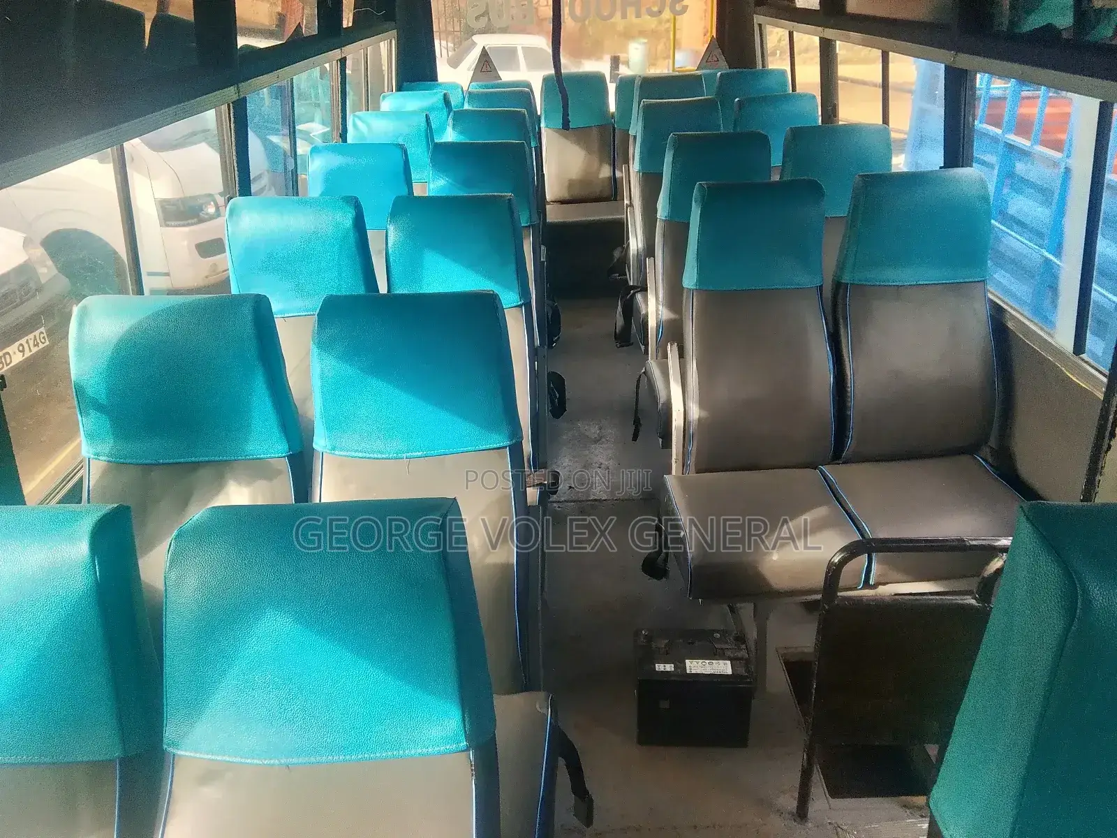 Isuzu Executive Bus 2008 Yellow