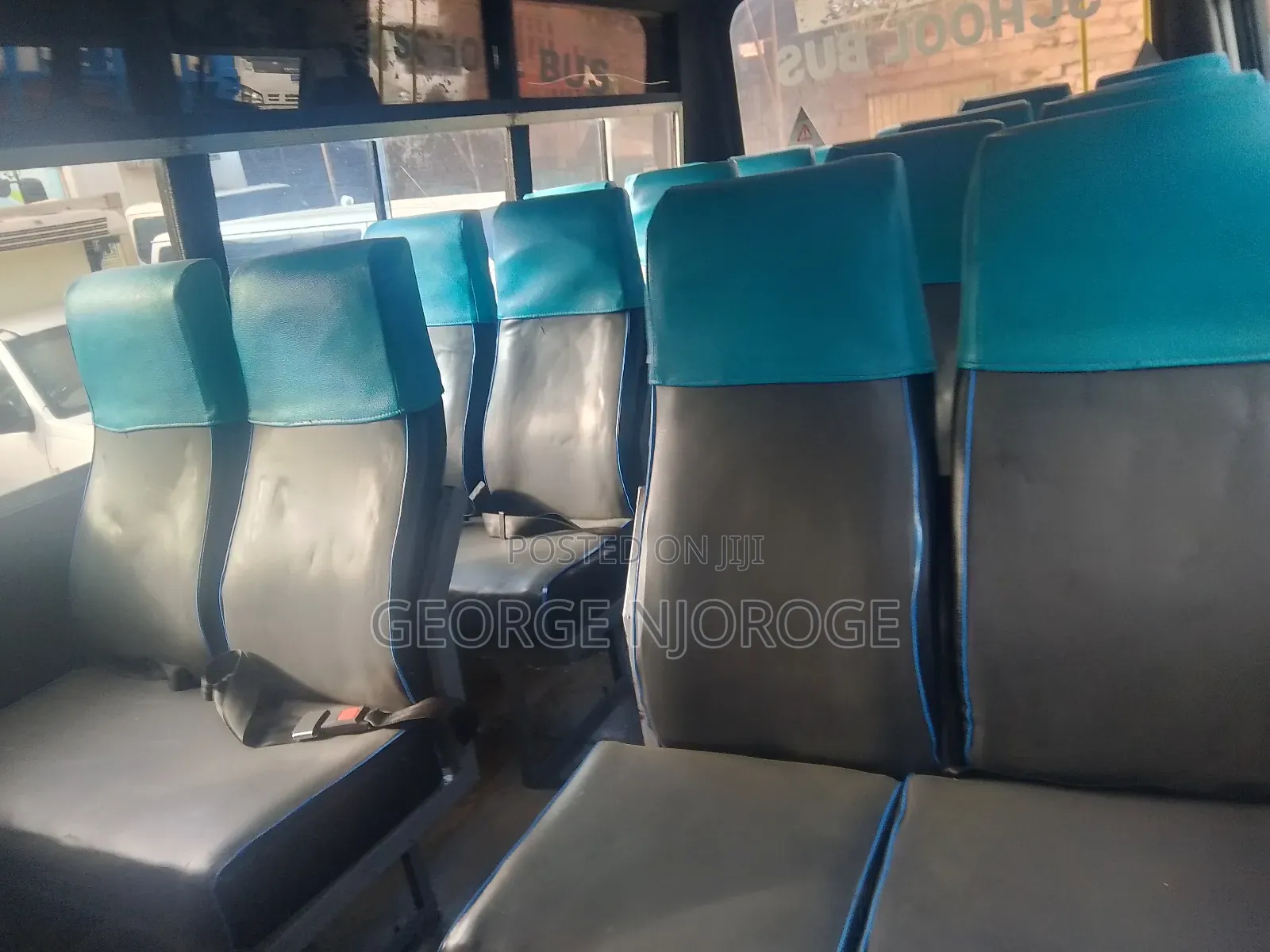Isuzu Executive Bus 2008 Yellow