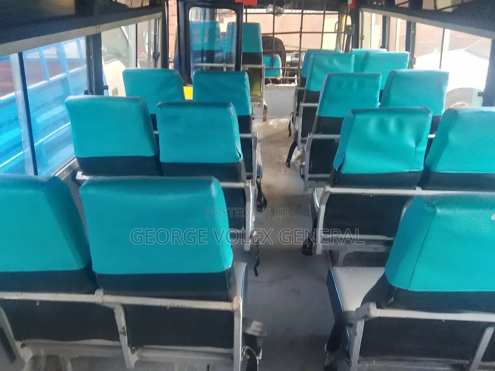 Isuzu Executive Bus 2008 Yellow
