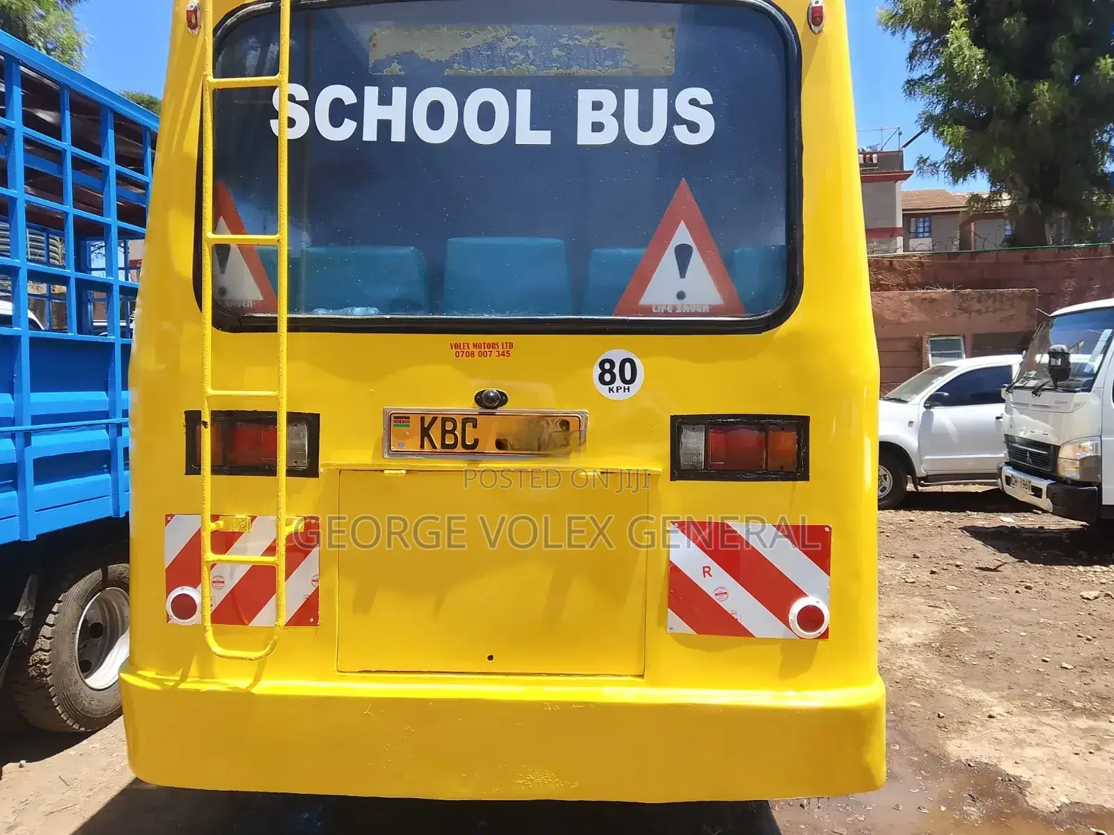 Isuzu Executive Bus 2008 Yellow