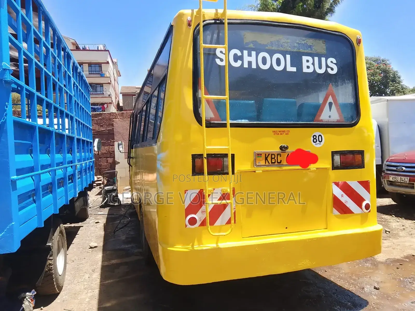 Isuzu Executive Bus 2008 Yellow