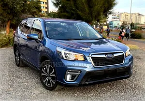 Subaru Forester Premium AWD 2019 Blue