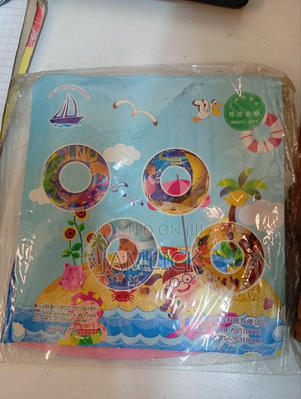 70cm Starfish Cartoon Swim Ring - thumbnail 3
