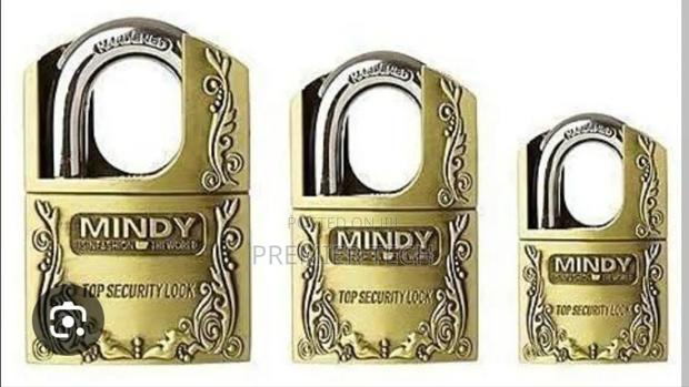 *Mindy Heavy Duty Shrouded Anti Burglar Top Security Lock Padlock* - main view
