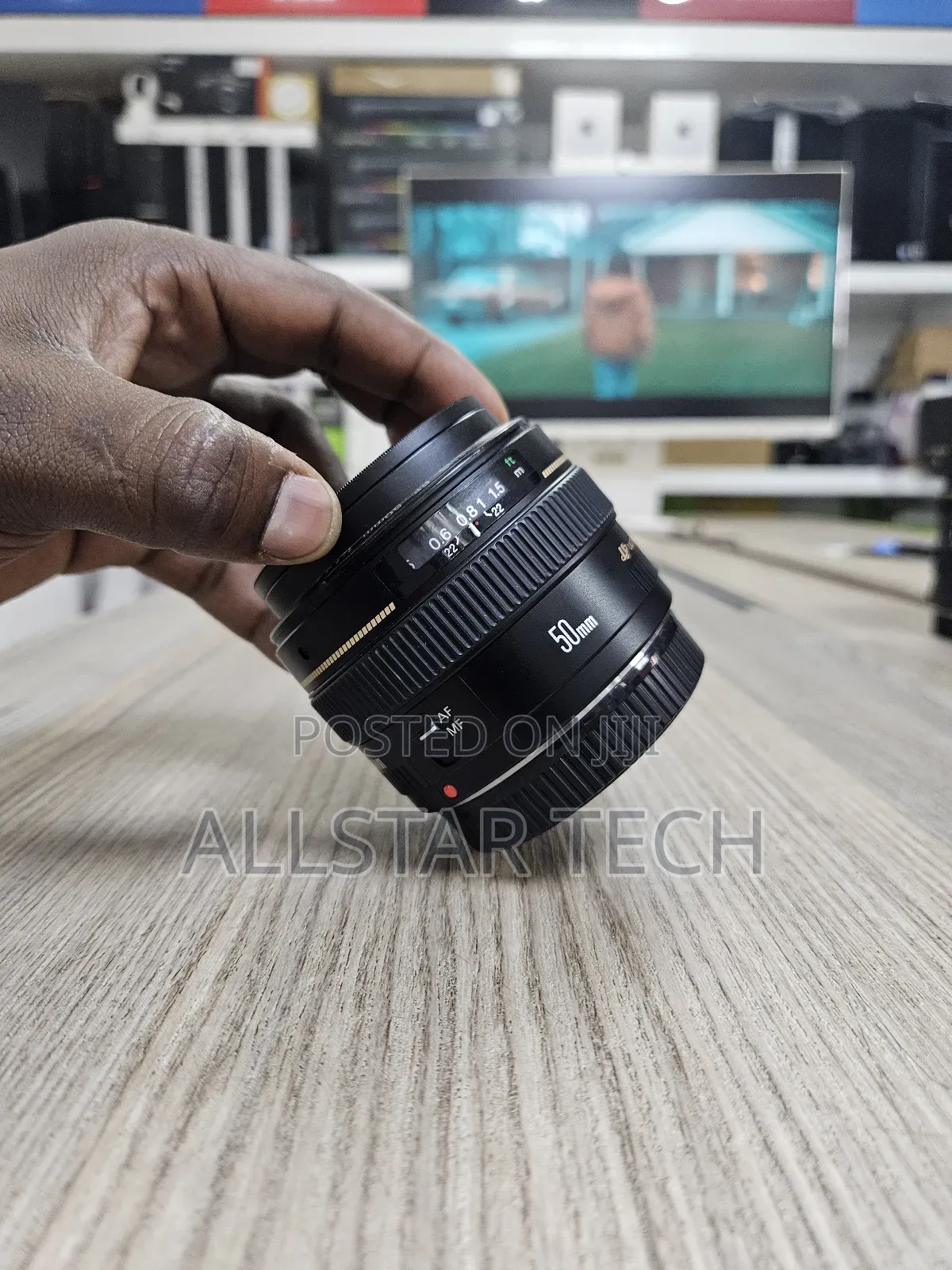 Canon Ef 50mm F1.4 Lens for Full Frame and Crop Sensor Cameras