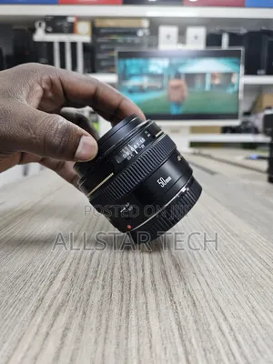 Canon Ef 50mm F1.4 Lens for Full Frame and Crop Sensor Cameras