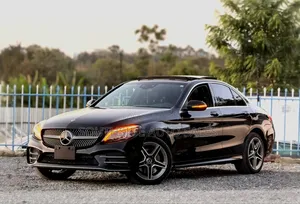 Mercedes-Benz C200 2019 Black