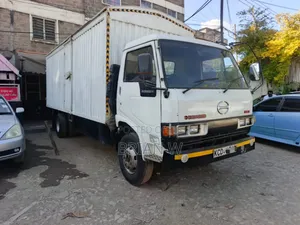 Hino 300 Lorry