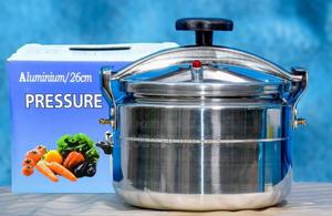 C15 Nunix Pressure Cooker – 2 Handle Strong Efficient - main view