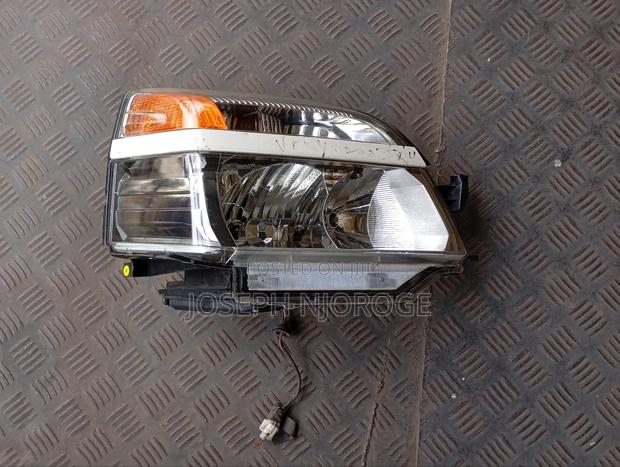 Voxy/Noah 2003 Headlight